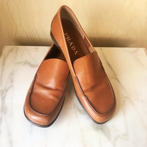 PRADA sz 38 caramel brown leather loafer shoes